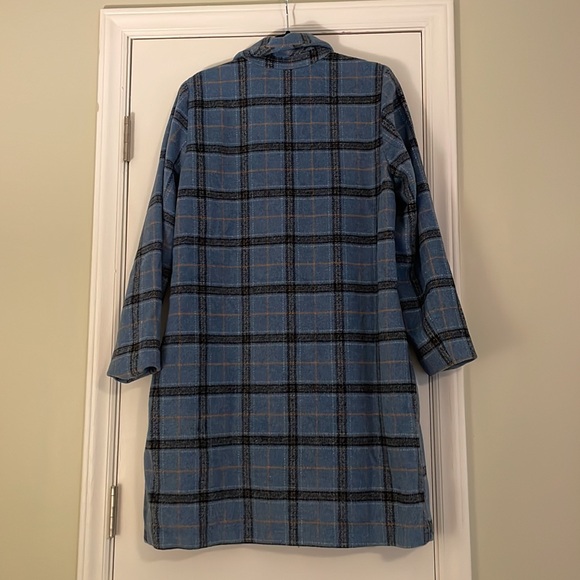 Cupcakes and cashmere coat - Picture 2 of 4